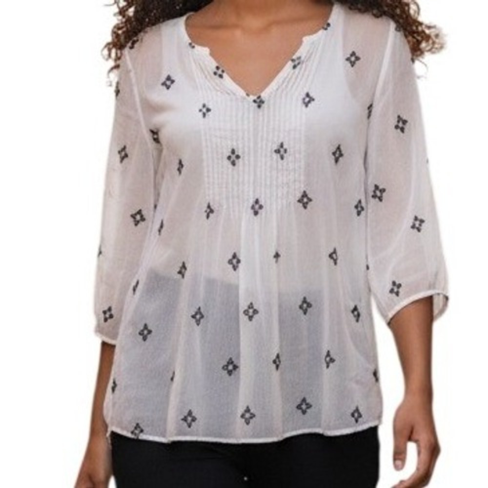 WHITE HOUSE BLACK MARKET Pure White Black Embroidered Pintuck Sheer Blouse 4
